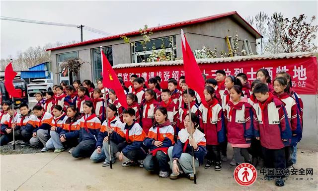 东海县石榴街道：缅怀革