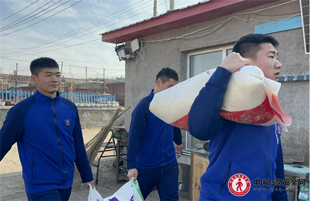 爱民助民在行动 排
