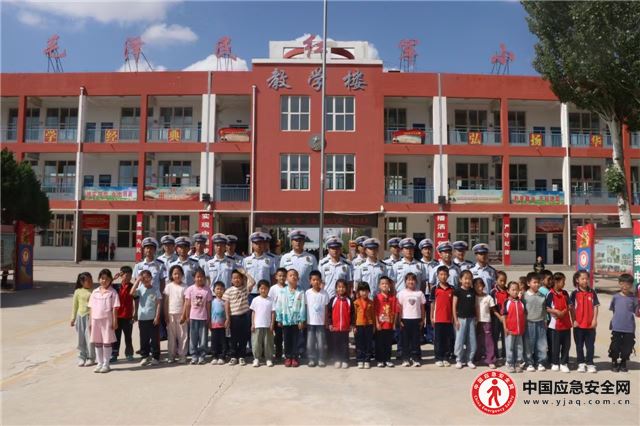 追寻红色足迹 传承红色基因－宁