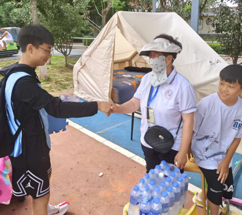 城市生存挑战 盘锦弘毅中学7年级学生综评“飒”“飒”“飒”(图4)