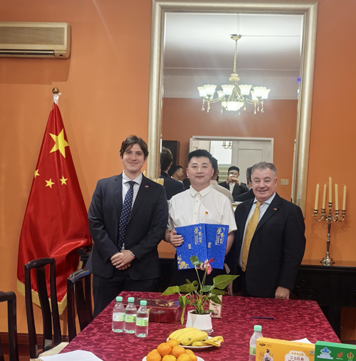 智利驻华大使馆举办中医文化深度对话会：渝新欧丝路赋能拉美中医合作新突破(图3)