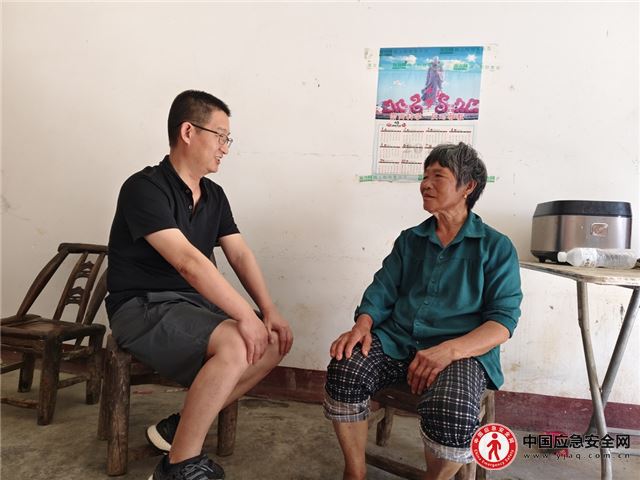 以仁心守初心 用担当铸医魂  