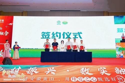 书法家潘军的艺术人生_财富号_东方财富网 https://caifuhao.eastmoney.com/news/20250710164936833345930(图2) 书法家潘军的艺术人生_财富号_东方财富网 https://caifuhao.eastmoney.com/news/20250710164936833345930(图2)