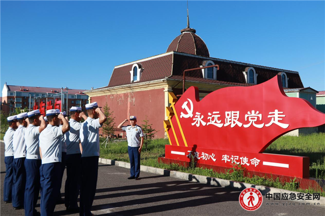 伊春市森林消防支队以“三位一体