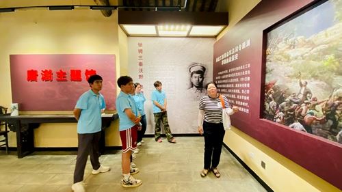 西航职院“薪火相传”实践团队赴洛南开展红色教育实践活动(图2) 西航职院“薪火相传”实践团队赴洛南开展红色教育实践活动(图2)