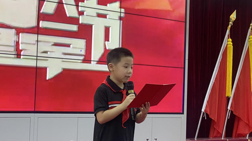 旗帜小记者走进安立军休所:以青春之声致敬建军伟业 用红色实践传承初心使命(图5) 旗帜小记者走进安立军休所:以青春之声致敬建军伟业 用红色实践传承初心使命(图5)
