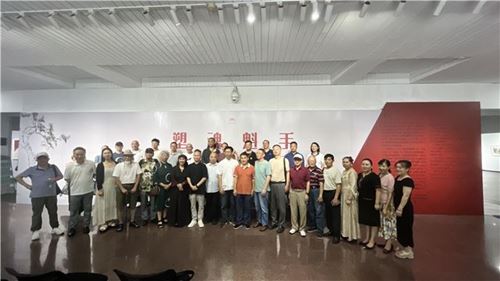 非遗活化新样本:黄志棠石湾陶塑原作展亮相宜昌(图6) 非遗活化新样本:黄志棠石湾陶塑原作展亮相宜昌(图6)