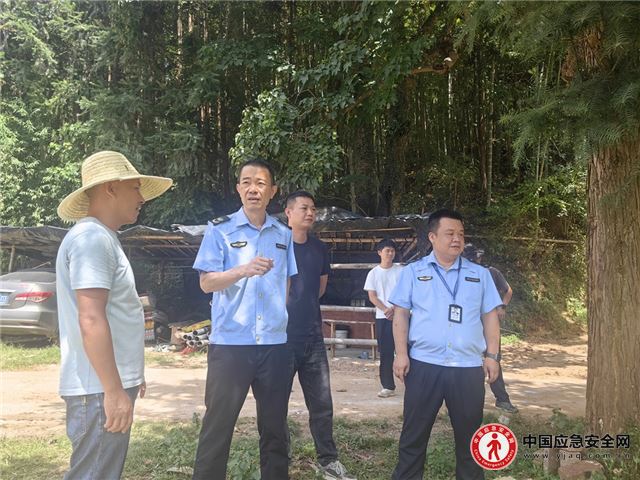 江西定南：安全帮扶上门，护航企
