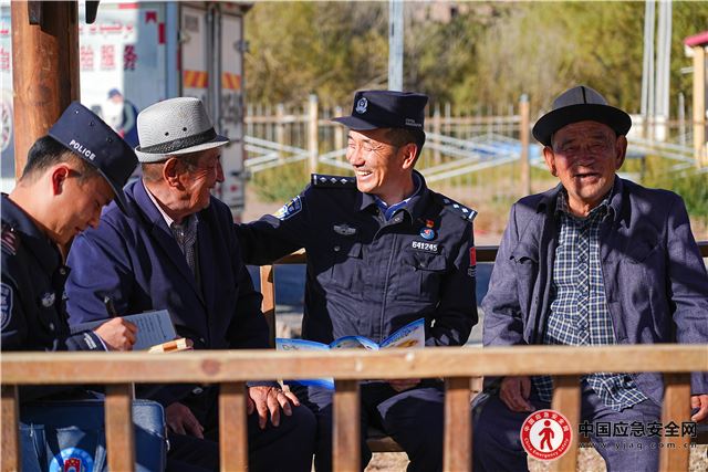 新疆克州：走村入户反诈