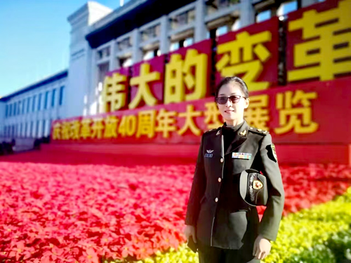 擦亮金色名片 锻造优良族风(图2) 擦亮金色名片 锻造优良族风(图2)