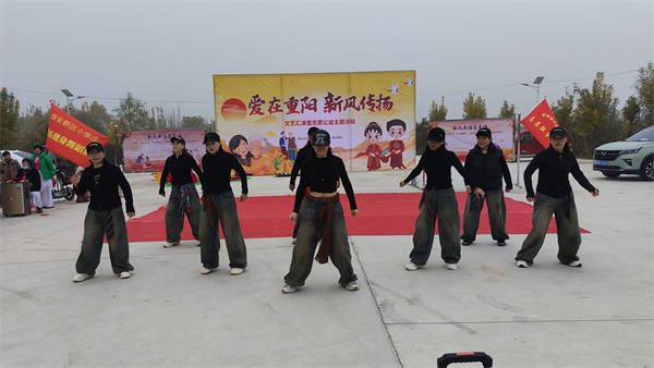 小张庄举办“爱在夕阳、新风传扬”文艺汇演,谱写乡风文明新篇章(图15) 小张庄举办“爱在夕阳、新风传扬”文艺汇演,谱写乡风文明新篇章(图15)