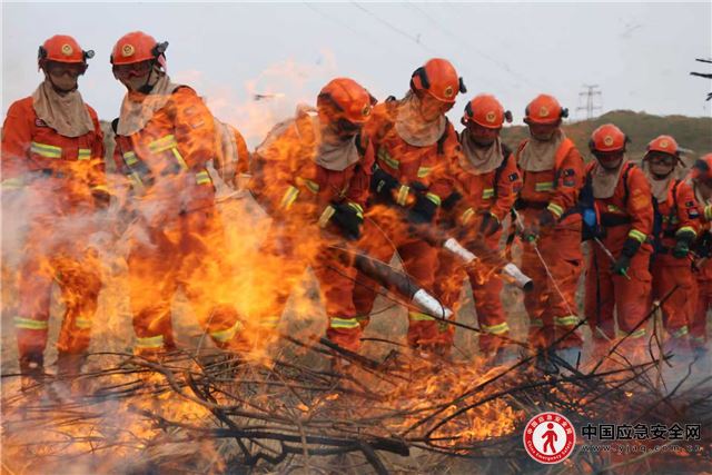 筑牢防火“铜墙铁壁