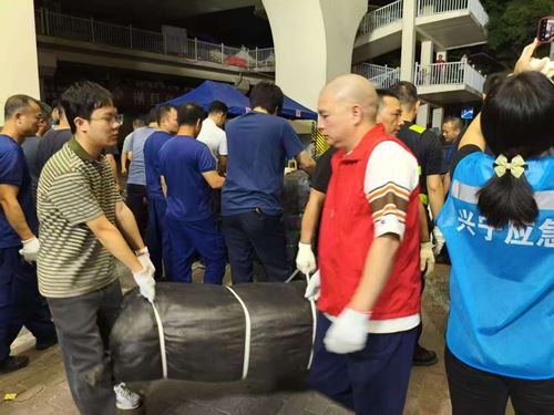 可爱的你(图3) 可爱的你(图3)