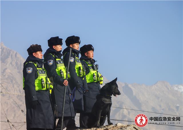 新疆克州，寒冬里的