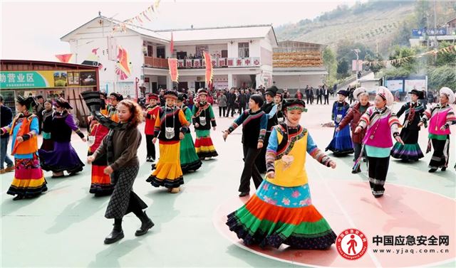 00084387305592012_13.jpeg 00084387305592012_13.jpeg