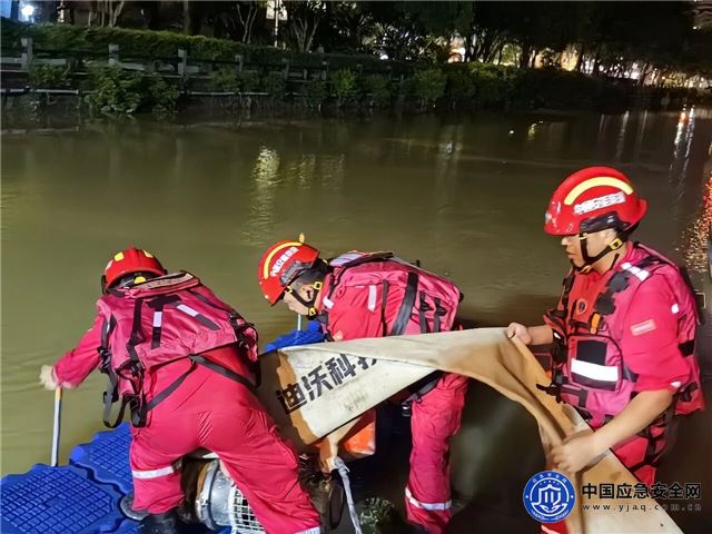 全力抗击台风“沙德